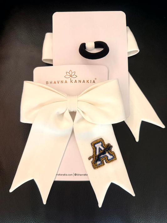 White Oversized Bow Hair Tie