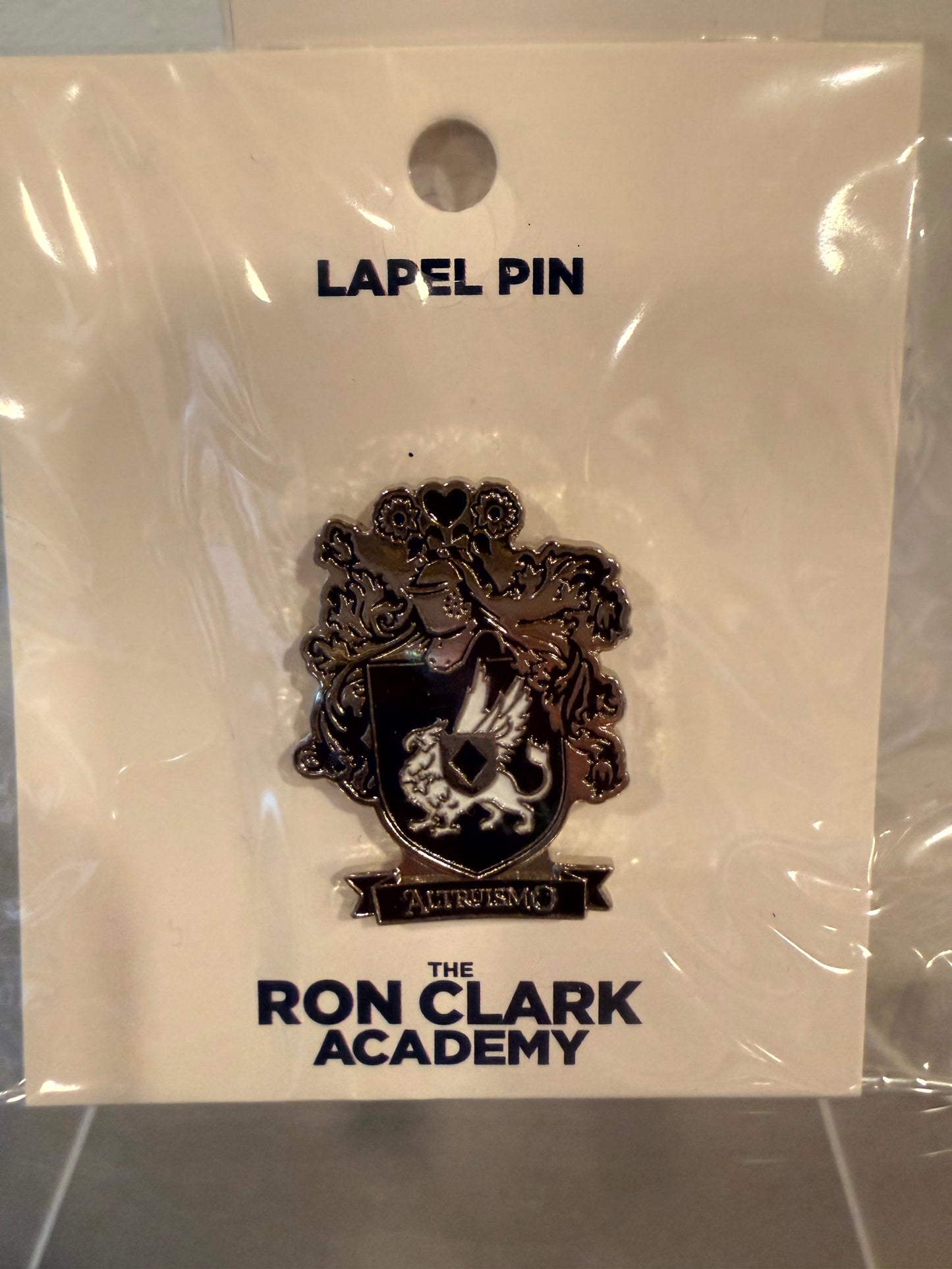 Altruismo Lapel Pin