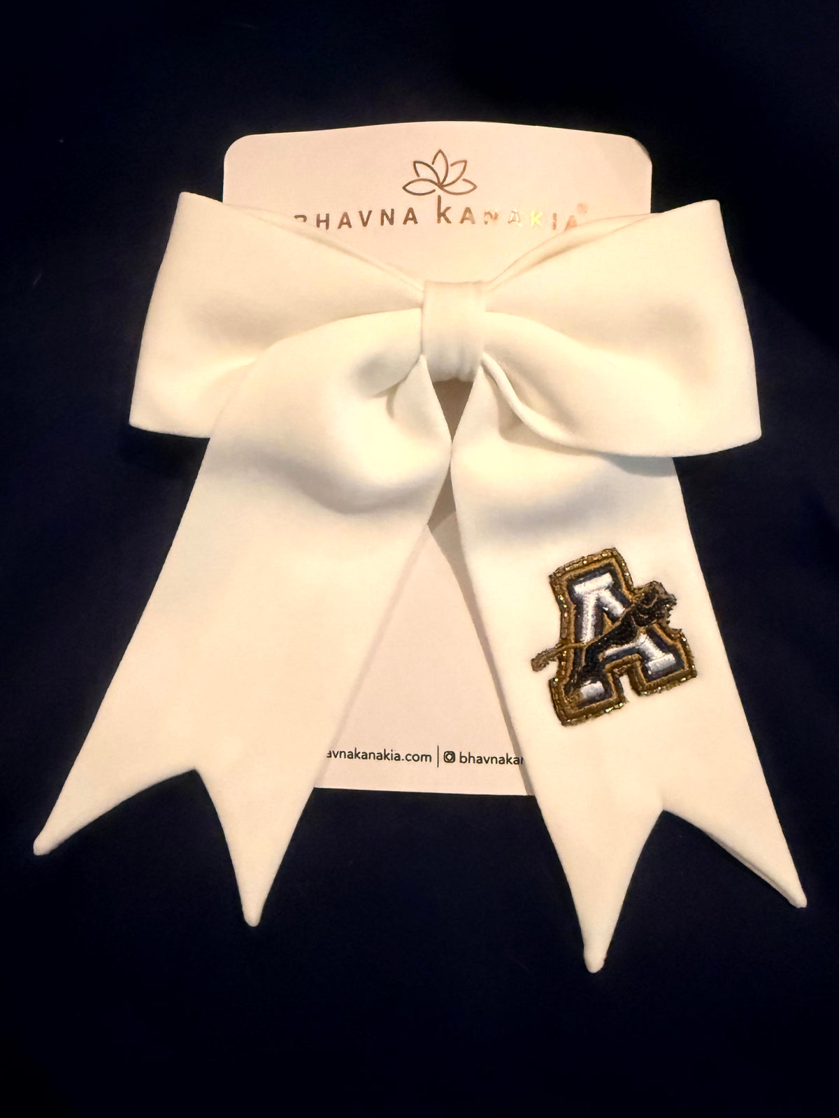 White Oversized Bow Hair Clip