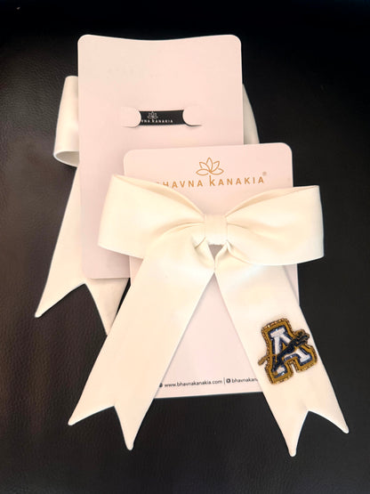 White Oversized Bow Hair Clip
