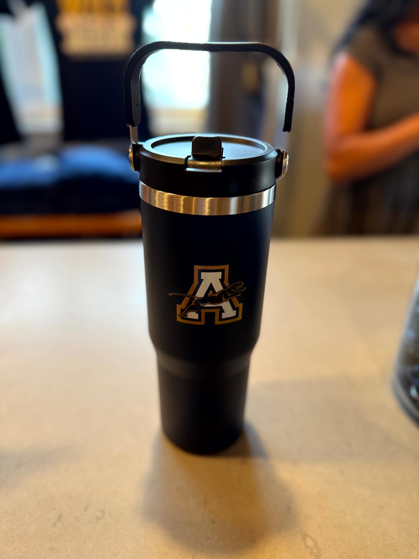 Metal Water Bottle – 30oz Black
