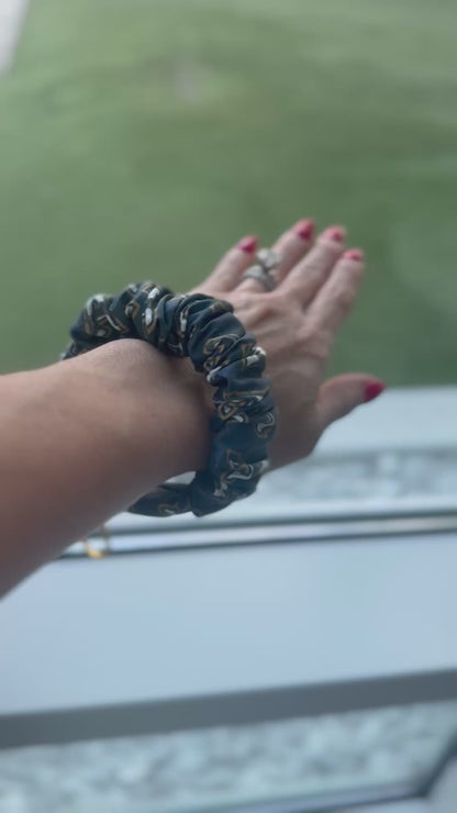 Keychain- Scrunchie Navy